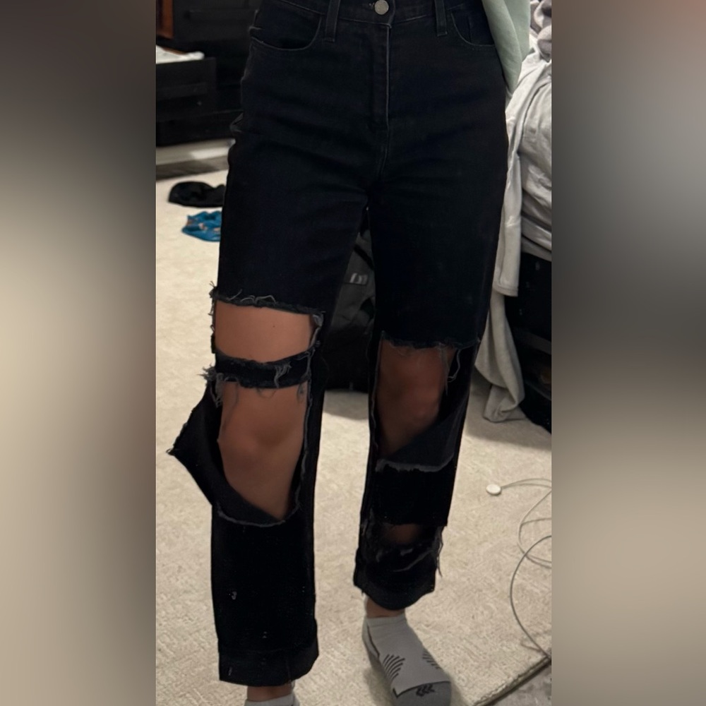 Black Distressed Women's Jeans